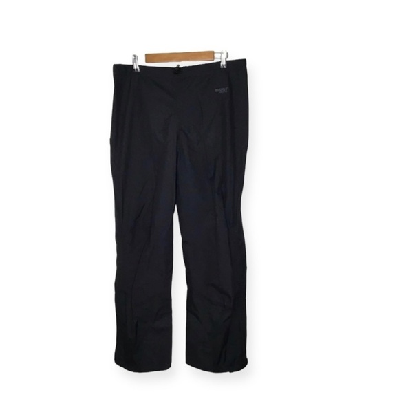 PATAGONIA Vintage Gore-Tex Waterproof Pants in Black. - Picture 1 of 16